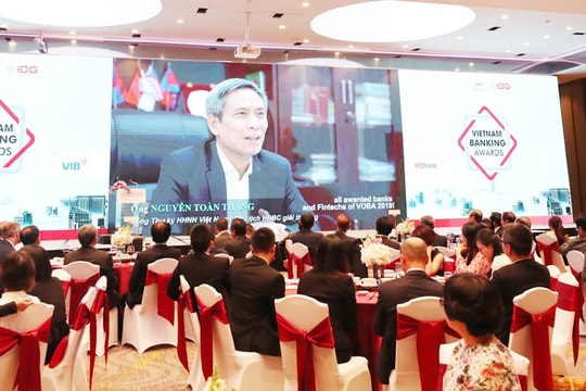 Giải thưởng Ngân hàng Việt Nam tiêu biểu 2019 vinh danh 19 ngân hàng và công ty Fintech