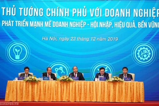 Mỗi bộ, ngành khẩn trương xây dựng một chương trình hành động nhằm thực hiện các cam kết hỗ trợ cộng đồng doanh nghiệp