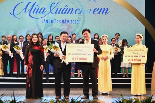 Vietcombank ủng hộ 5 tỷ đồng hỗ trợ trẻ em có hoàn cảnh đặc biệt khó khăn