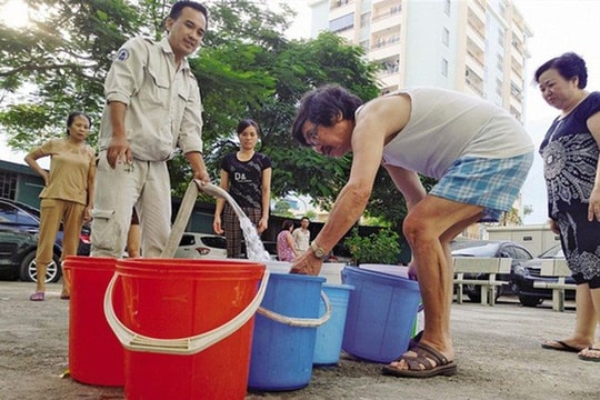 Giảm giá nước - người dân mong, doanh nghiệp cũng sẵn sàng
