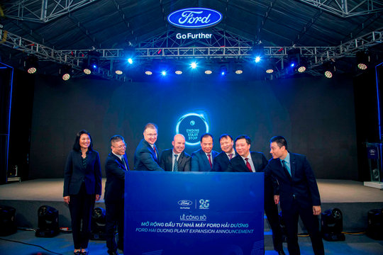 Ford Việt Nam cùng Quỹ Ford chung tay đẩy lùi Covid-19