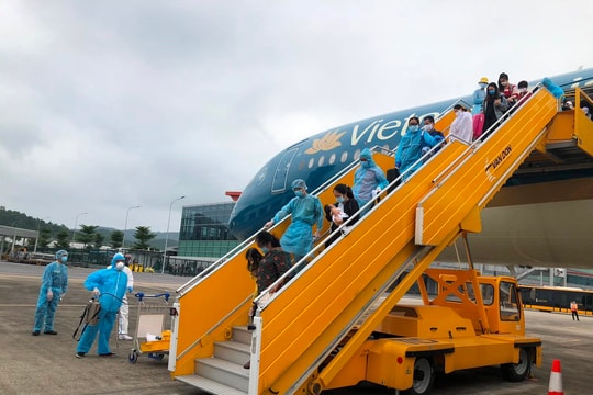Vietnam Airlines thực hiện chuyến bay thứ 2 hồi hương công dân Việt Nam từ Canada về nước