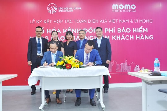 Ví MoMo và AIA hợp tác mở kênh đóng phí bảo hiểm
