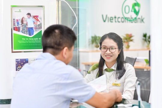 Vietcombank công bố giảm đồng loạt lãi suất tiền vay giai đoạn 3 cho khách hàng bị ảnh hưởng bởi dịch Covid-19