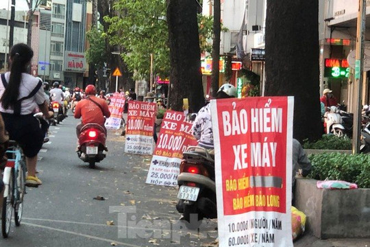 Bộ Tài chính yêu cầu lập đoàn kiểm tra việc bán bảo hiểm xe máy