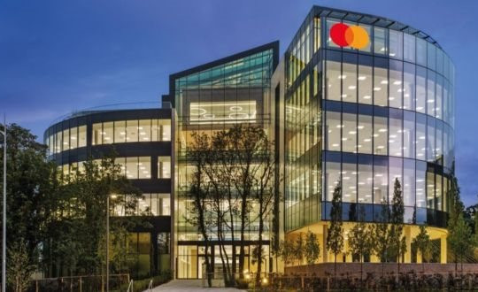 Cam kết kết nối 1 tỷ người với nền kinh tế số vào năm 2025 của Mastercard