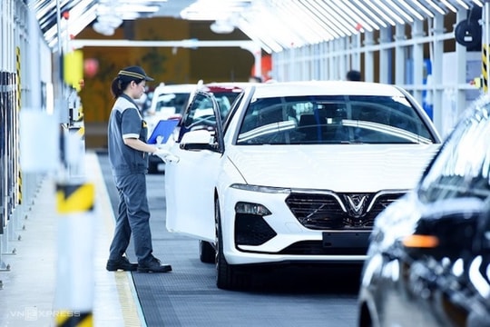 Giảm 50% phí trước bạ ô tô: Bộ Tài chính đang xây dựng dự thảo Nghị định