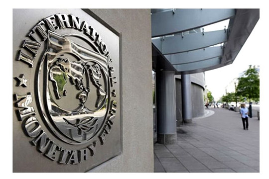 IMF hạ dự báo tăng trưởng kinh tế thế giới, cảnh báo nguy cơ nợ công tăng cao