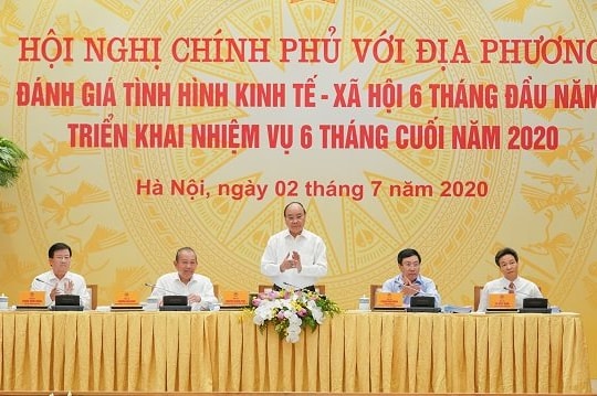 Thủ tướng Chính phủ Nguyễn Xuân Phúc: Thách thức còn lớn, không chủ quan ở bất kỳ mặt trận nào