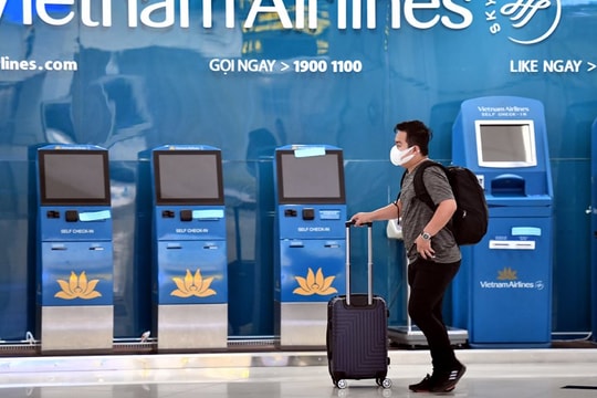 Vietnam Airlines khuyến cáo khách làm thủ tục sớm trước 2 tiếng tại Nội Bài và Tân Sơn Nhất