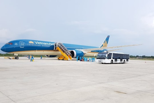 Vietnam Airlines khuyến cáo công dân Việt Nam cảnh giác với những đề nghị hỗ trợ mua vé máy bay về nước 