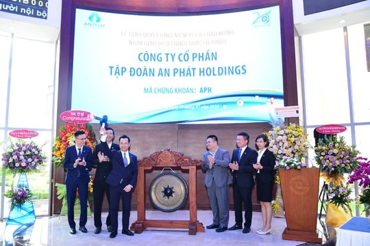Ngày 28/7, cổ phiếu APH và DGC chào sàn HOSE