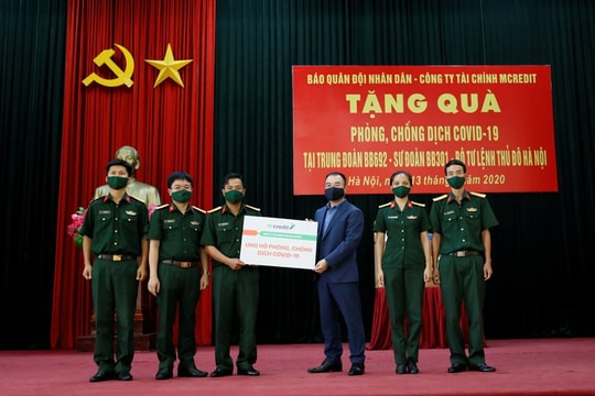 Mcredit tiếp sức cho tuyến đầu chống dịch COVID-19