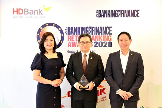 HDBank nhận giải thưởng “Ngân hàng bán lẻ nội địa tốt nhất”