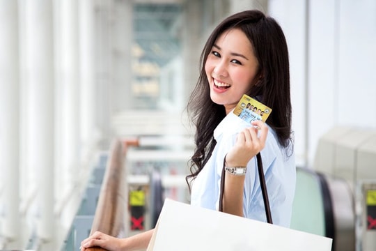 “Vi vu cả tuần – Không lo về giá” cùng thẻ quốc tế SHB và ứng dụng đặt xe Be