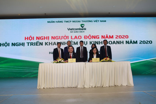Công đoàn Vietcombank Sở giao dịch - Điểm sáng trong công tác xây dựng và phát triển Đảng