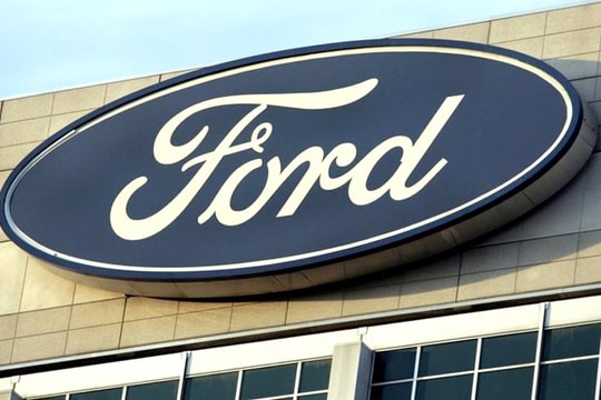 Ford tái cơ cấu bộ máy lãnh đạo và quản lý