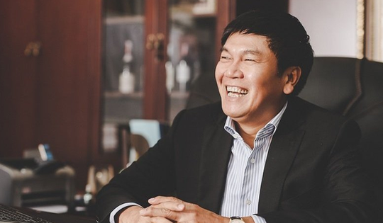 Ông Trần Đình Long lấy lại danh tỷ phú đôla sau 2 năm vắng bóng trên bảng xếp hạng