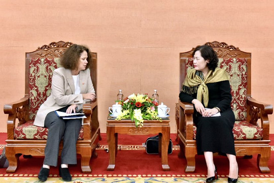Phó Thống đốc NHNN Nguyễn Thị Hồng làm việc với Giám đốc quốc gia WB tại Việt Nam