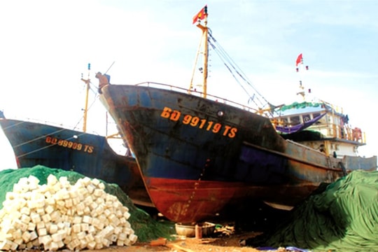 Tháo gỡ gấp nợ xấu cho vay tàu cá
