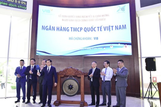 Gần 1 tỷ cổ phiếu VIB chính thức niêm yết trên sàn HOSE