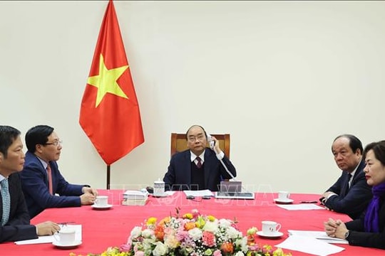 Thủ tướng Nguyễn Xuân Phúc điện đàm với Tổng thống Hoa Kỳ Donald Trump
