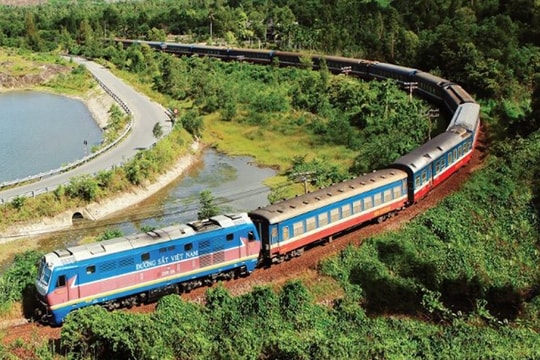 Bộ Tài chính đề xuất giảm 50% phí sử dụng kết cấu hạ tầng đường sắt