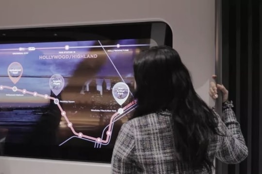 LG sẽ sản xuất TV màn hình trong suốt thế hệ mới