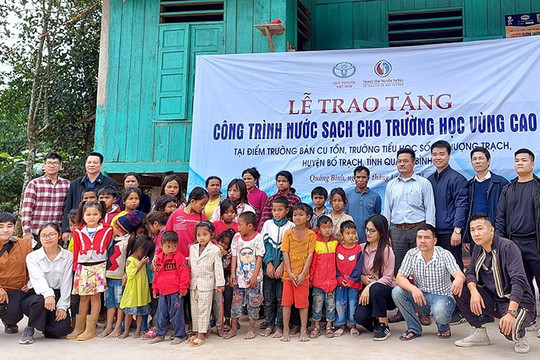 Quỹ Toyota Việt Nam cung cấp nước sạch cho các trường tiểu học tại tỉnh Quảng Bình