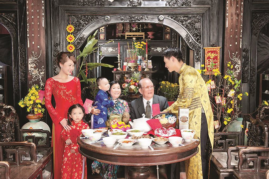 Đoàn viên đêm giao thừa