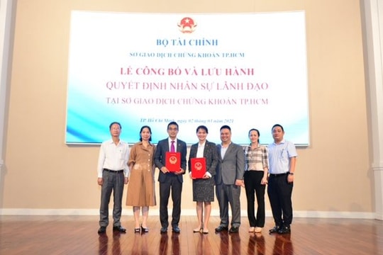 Bộ Tài chính công bố quyết định bổ nhiệm nhân sự cấp cao của Sở Giao dịch chứng khoán TP Hồ Chí Minh