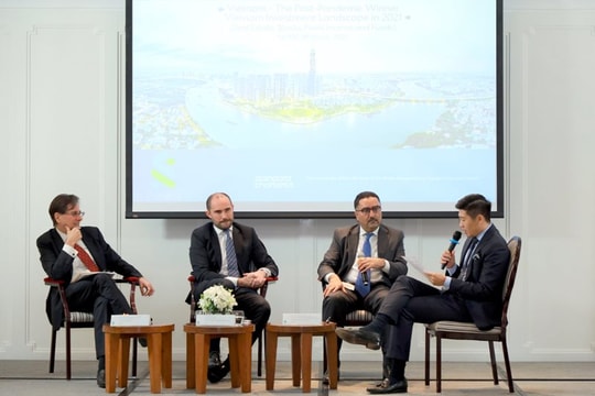 Standard Chartered chia sẻ chiến lược tối ưu cơ hội đầu tư tại Việt Nam sau đại dịch COVID-19.