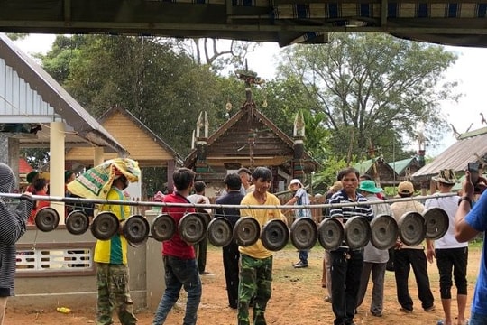 Tình yêu nơi biên giới