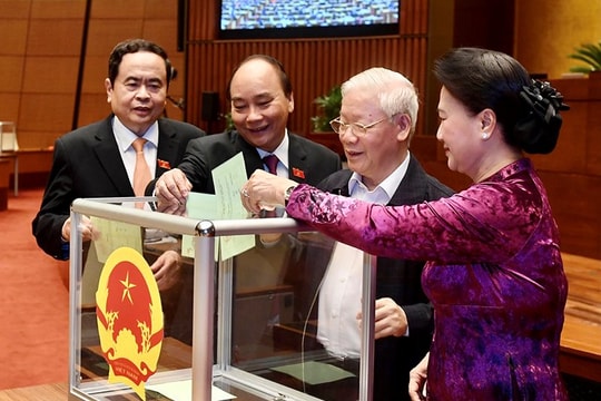 Quốc hội miễn nhiệm Thủ tướng Nguyễn Xuân Phúc