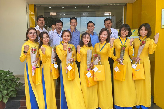 "Với chúng tôi, PVcomBank là niềm tự hào vô bờ bến"