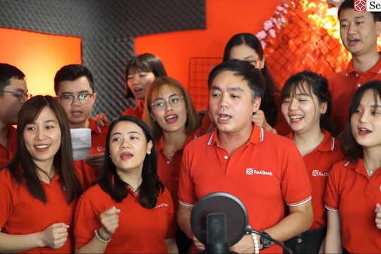Kết tay đan yêu thương