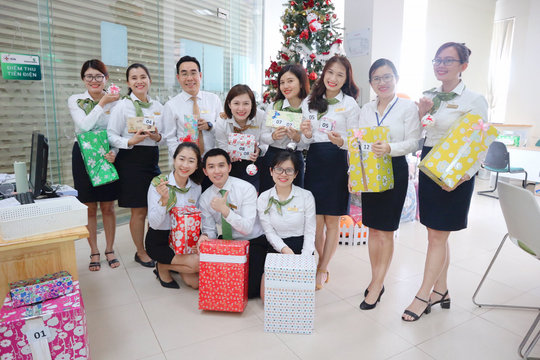 Nghề giao dịch viên - "Ngon" như ăn lẩu Haidilao quận 1