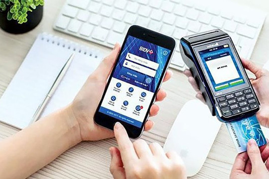Thanh toán qua kênh điện thoại di động đạt trên 395,05 triệu món, tăng 78% so với cùng kỳ năm 2020
