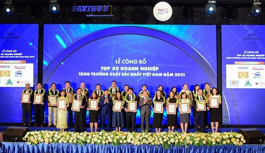SCB vào Top 50 Doanh nghiệp tăng trưởng xuất sắc nhất Việt Nam 2021