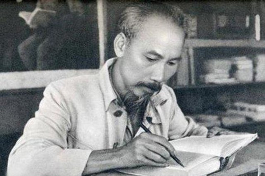 Những năm sinh của Nguyễn Ái Quốc trong hồ sơ lưu trữ của Pháp