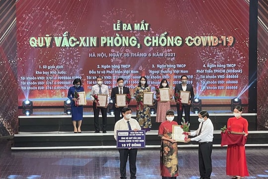 Sacombank ủng hộ thêm 20 tỷ đồng phòng, chống dịch COVID-19