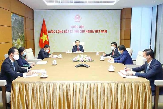 Nga đang xem xét chuyển giao công nghệ sản xuất vắc-xin Sputnik V tại Việt Nam