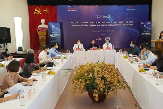 “Nợ xấu trong đại dịch COVID-19 - Giải pháp hỗ trợ ngành Ngân hàng và cộng đồng doanh nghiệp” (tường thuật trực tuyến)