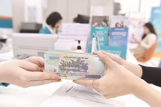 Các yếu tố vĩ mô ảnh hưởng đến tăng trưởng tiền gửi ở các ngân hàng thương mại tại Việt Nam