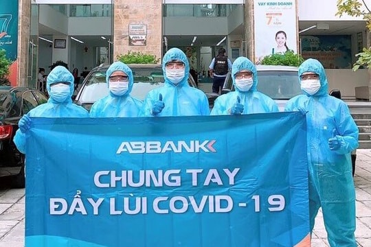Geleximco và ABBANK tặng 500 máy thở hỗ trợ điều trị bệnh nhân COVID-19 cho TP. Hồ Chí Minh