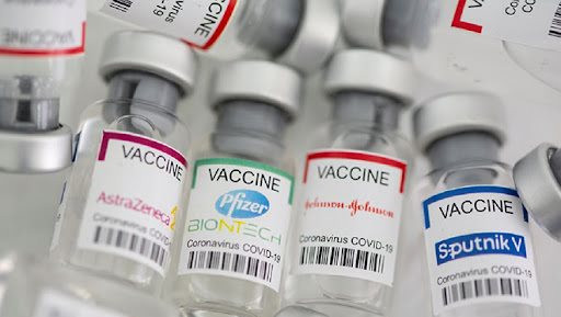 Thủ tướng chỉ đạo hỗ trợ các địa phương, doanh nghiệp tiếp cận nguồn vaccine phòng COVID-19 trên thế giới