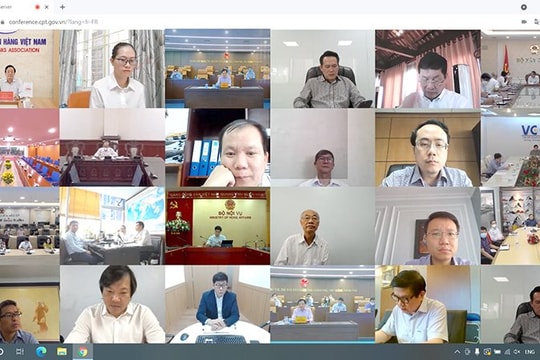 Đẩy mạnh cải cách thủ tục hành chính để tháo gỡ khó khăn cho doanh nghiệp