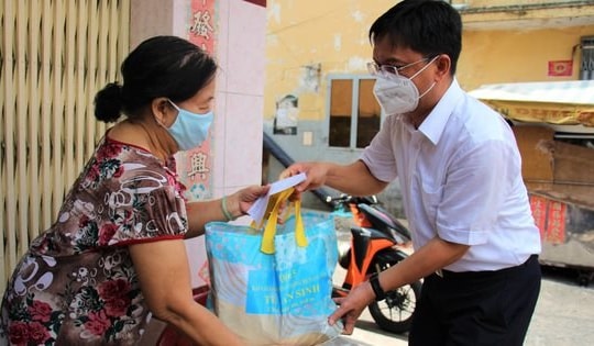 Bảo đảm an sinh xã hội và an toàn phòng, chống dịch
