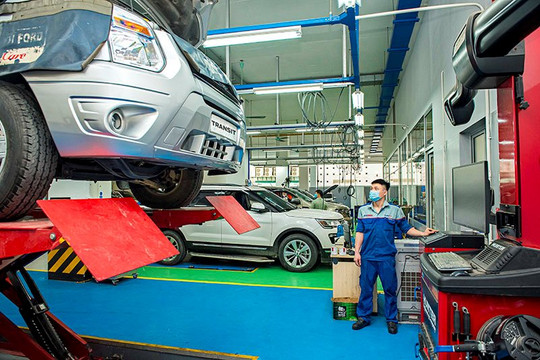 Ford Việt Nam triển khai nhiều giải pháp giúp khách hàng an toàn trong mùa dịch
