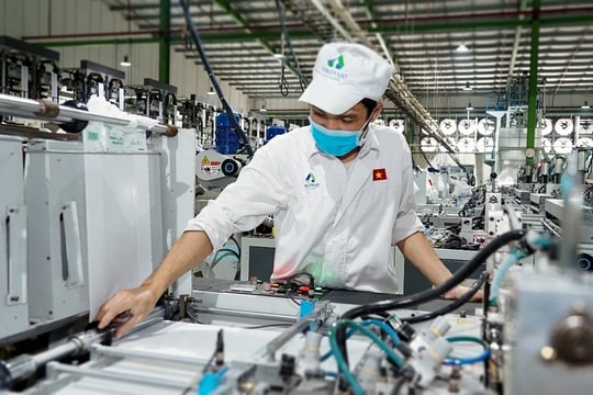 Lập Tổ công tác đặc biệt tại các Bộ, cơ quan, địa phương để tháo gỡ khó khăn cho DN, người dân bị ảnh hưởng bởi dịch COVID-19